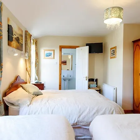 Bay View Guest House And B&B 3*