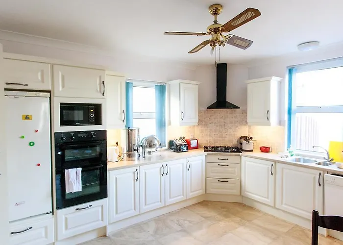 Bay View Guest House And B&B Гостевой дом Голуэй