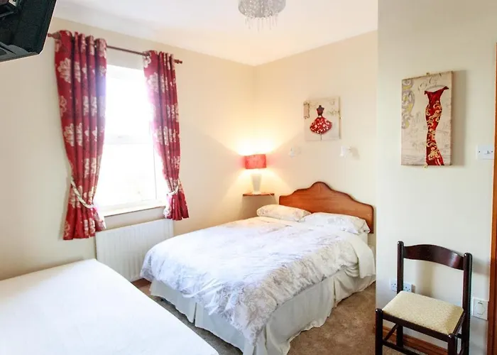 Bay View Guest House And B&B Голуэй