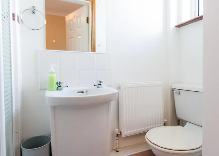 Bay View Guest House And B&B 3*