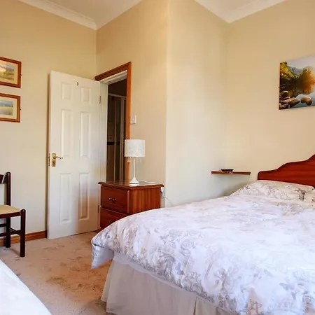 בית הארחה Bay View Guest House And B&B גלוואיי