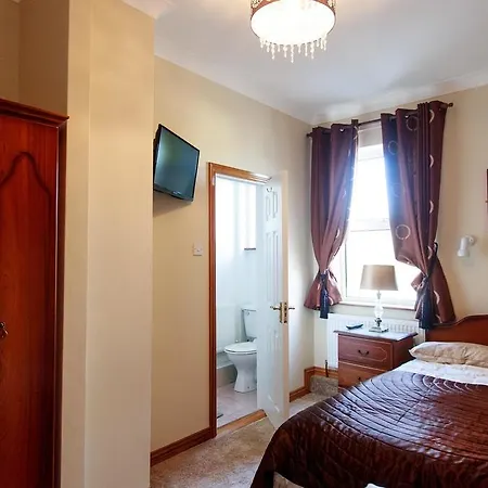 Bay View Guest House And B&B 3* גלוואיי