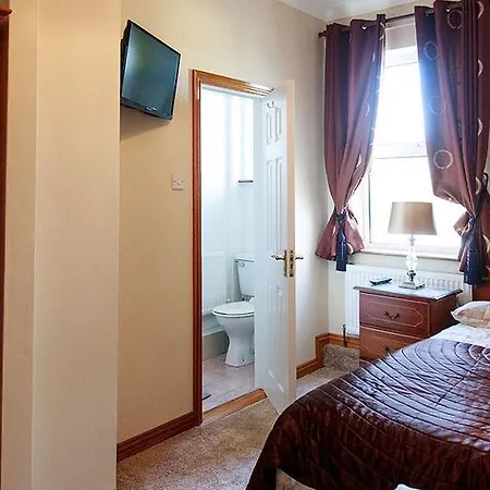 בית הארחה Bay View Guest House And B&B גלוואיי